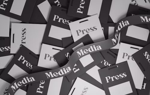 IA & média : l&rsquo;IA accélère, la stratégie reste humaine 
